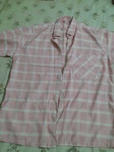 light pink plaid Pattern shirt