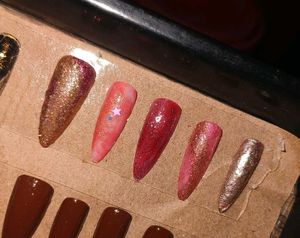 Sparkling Press-On Nails Set