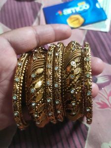 Exquisite Gold-Tone Bangles with Crystals