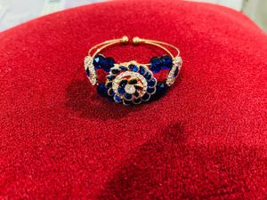 Blue Stone Bracelet new with tag