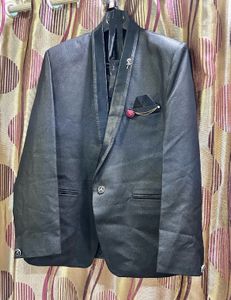 Men's Black Blazer with Tie