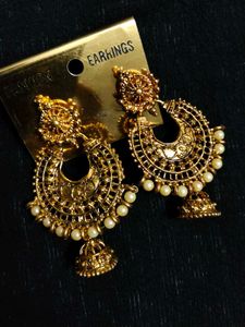 indian Jhumka Earrings and Tikka Set