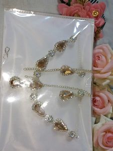 Elegant Rhinestone Necklace and Earring Set