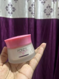 Pond's Bright Beauty Serum Cream