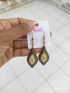 Elegant Dangle Earrings with Rose Detail