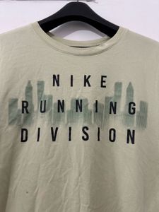 nike tshirt