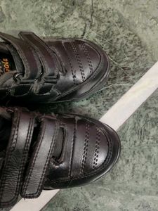 school shoes with valpro both boys and girls
