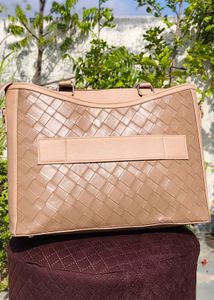 Stylish Woven Handbag