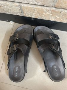 Comfortable Black Sandals