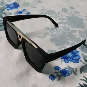 Stylish Black Sunglasses with Case
