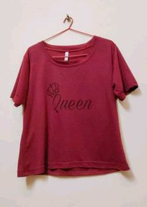 Maroon Queen Graphic T-Shirt