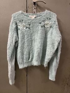 Korean Fuzzy Sweater 🌸