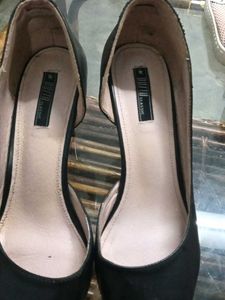 Dotti Classic Black Heels