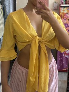 Yellow tie top