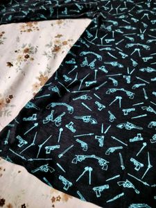 Bundle of 2 Women's Beautiful Tops 💙🖤