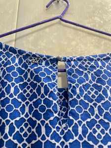 Blue &amp; White Printed Kurta