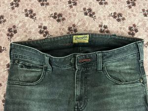 Wrangler Men's Stylish Charcoal grey Jeans