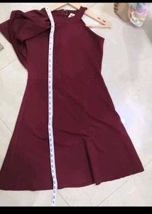 Final price 🚨🚨Branded Maroon One Shoulder