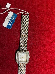 Branded Watch New With Tag 😍❤️