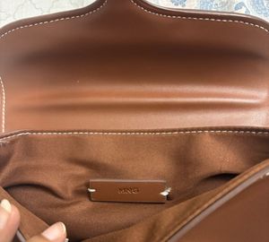 Mango Bag with adjustable straps