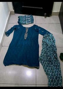 Blue embroidered kurta set