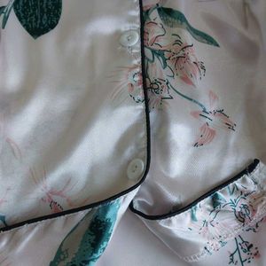 Floral Print Satin Pajama Top 🎀✨️