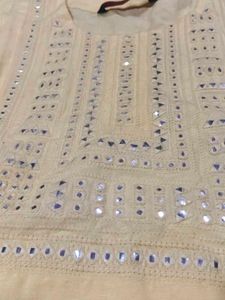 Elegant Yellow Embellished Kurta