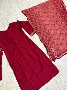 Elegant Maroon Kurta Set with Dupatta...