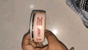 Lakme Peach Milk Moisturizer