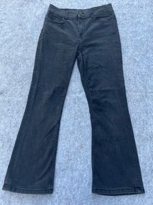 Women’s Flared Jeans