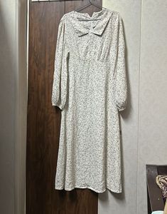 Chic Dotted Midi Dress