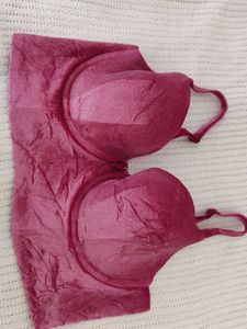 VICTORIA SECRET Velvet Pink Bra