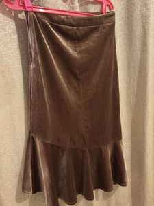 F21 Velvet Ruffle Skirt