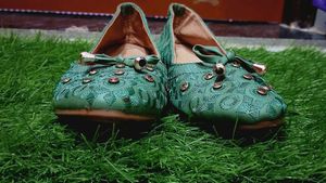stylish flat sandals |valleys| myntra haul| green