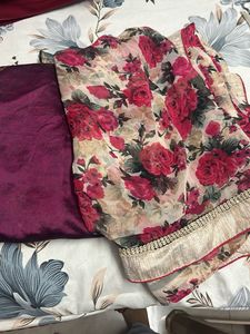 Beautiful Floral Print Saree