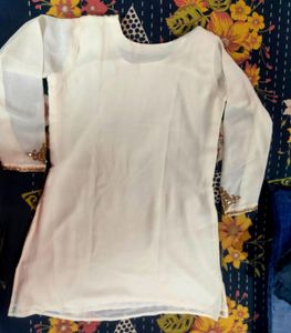 Elegant Embroidered Tunic