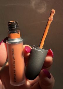 MAC Powder Kiss Liquid Lipcolour:- impulsive