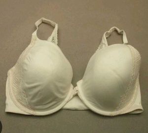 Comfortable White Bra with Lace