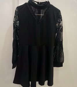 Elegant Black Lace Sleeve Dress