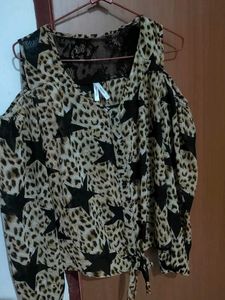 Leopard Star Cold Shoulder Top