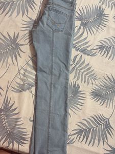 Light Wash Flared Jeans