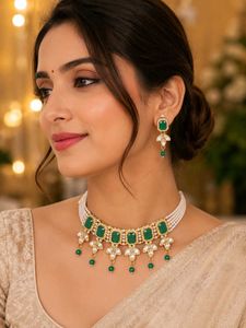 Elegant Emerald &amp; Pearl Choker Set