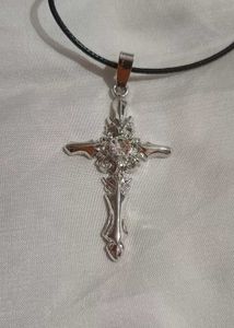 •°Gothic White Diamond Cross Necklace °