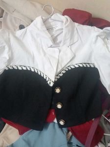 Vintage Style Cropped Jacket