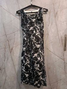 Black & White Abstract Print Sleeveless Dress it s