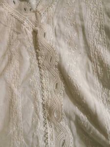 Elegant White Embroidered Kurta Top