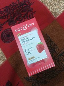 Dot & Key Strawberry Tinted Sunscreen SPF 50