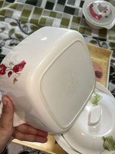 Dinnerware Set