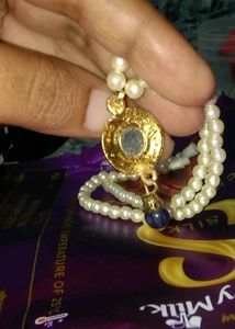 Blue Kundan-Stone Pendant Pearl Necklace