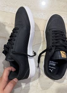 Puma One8 black sneakers